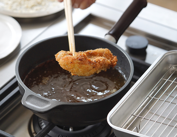 文化軽金属鋳造 藤栄 味わい鍋 片手 18cm アルミ鍋 万能鍋 片手鍋 無水