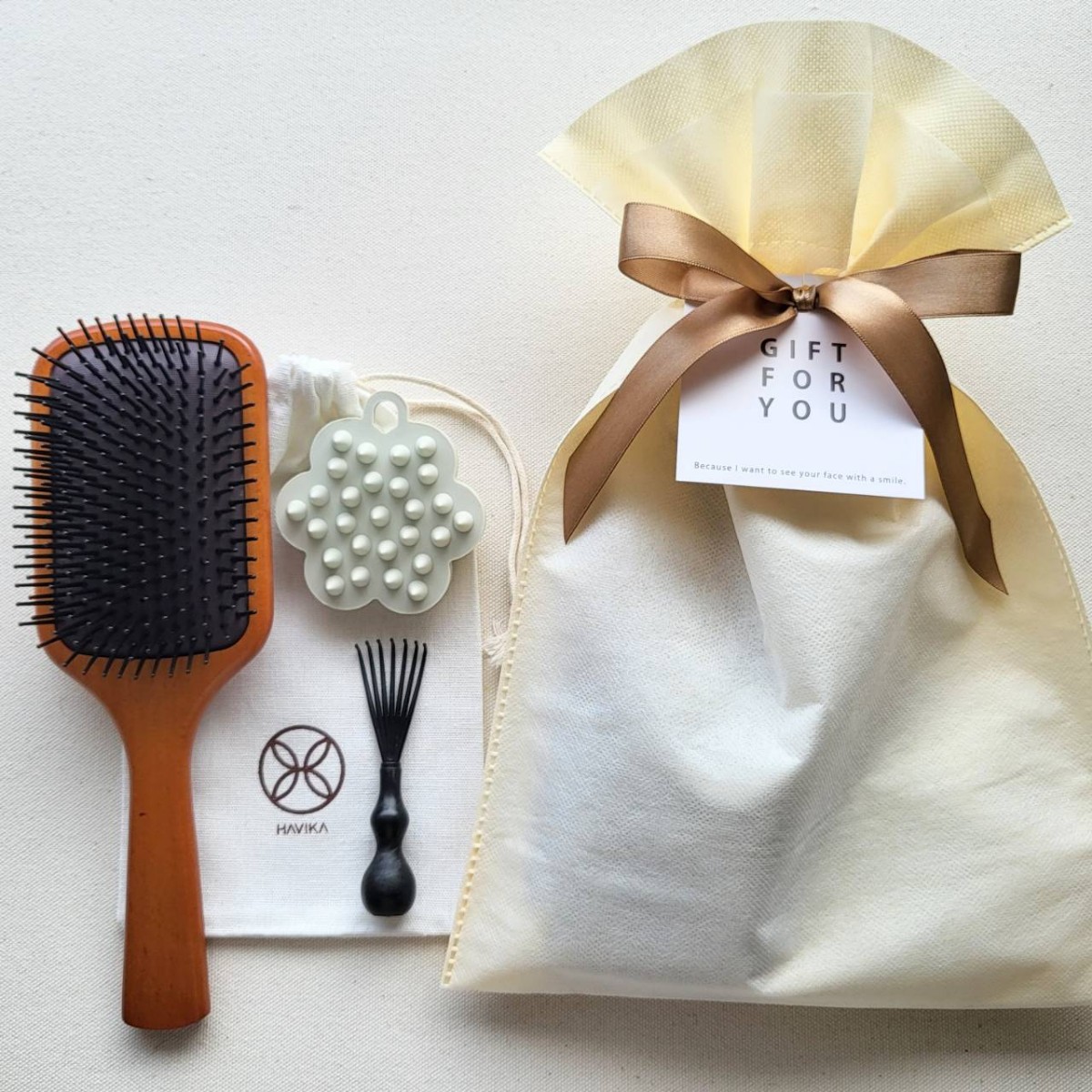 ギフト専用 パドルブラシ Lサイズ+シリコンシャンプーブラシ セット