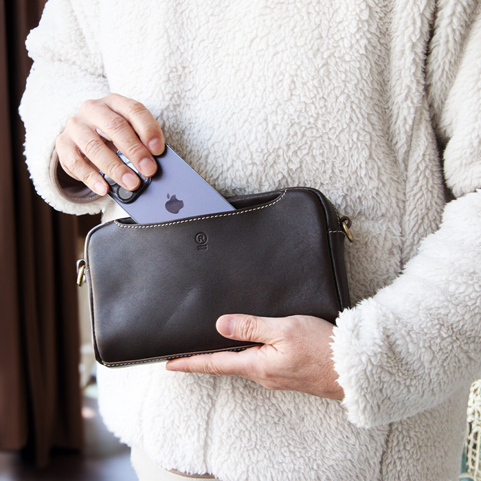 PORCO ROSSO（ポルコロッソ） クラッチバッグ ショルダーバッグ