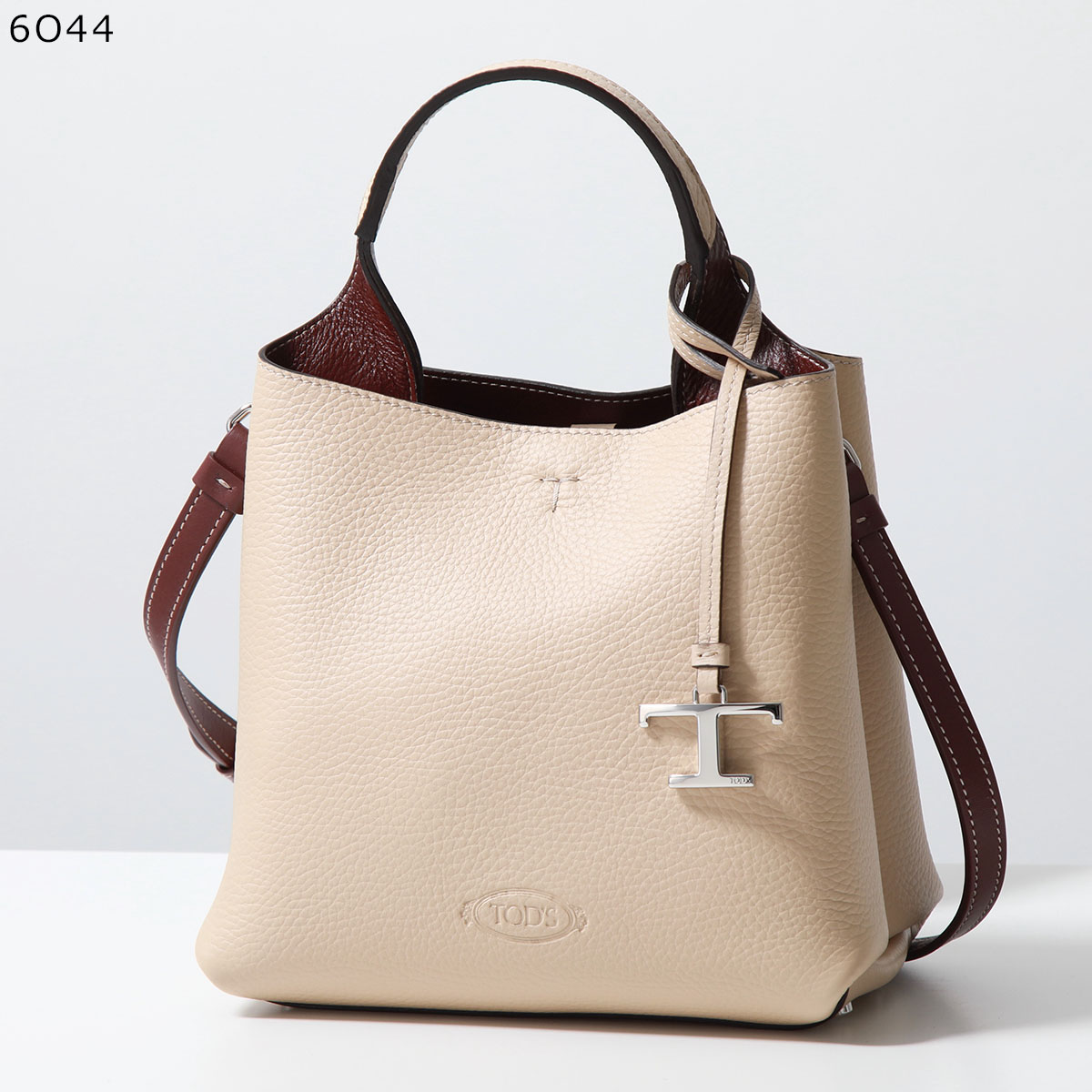 TOD'S（トッズ） 【カラー限定特価】TODS ショルダーバッグ