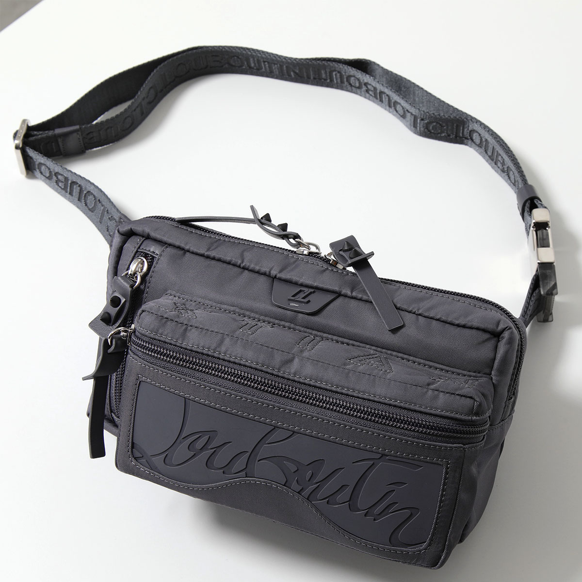 Christian Louboutin（クリスチャンルブタン） ボディバッグ LOUBIDEAL