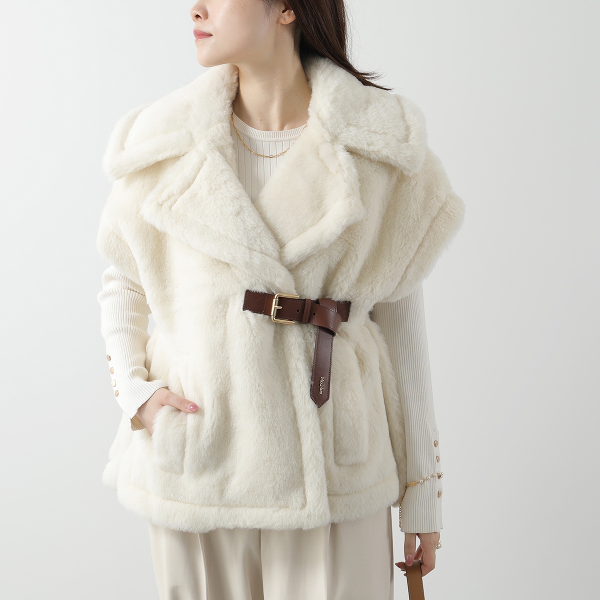 Max Mara（マックスマーラ） ケープ NEWABAVO NEWABAVO1 ニューアバボ