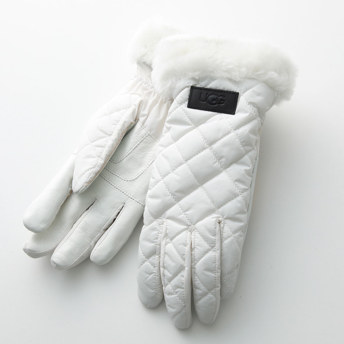 UGG（アグ） 手袋 Quilted Performance Glove キルティング