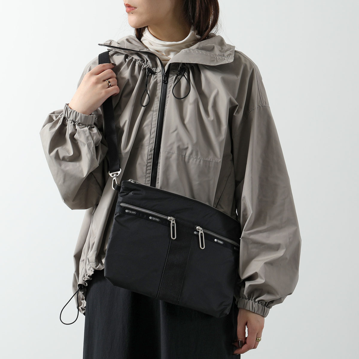LeSportsac（レスポートサック） ショルダーバッグ POUCH CROSSBODY