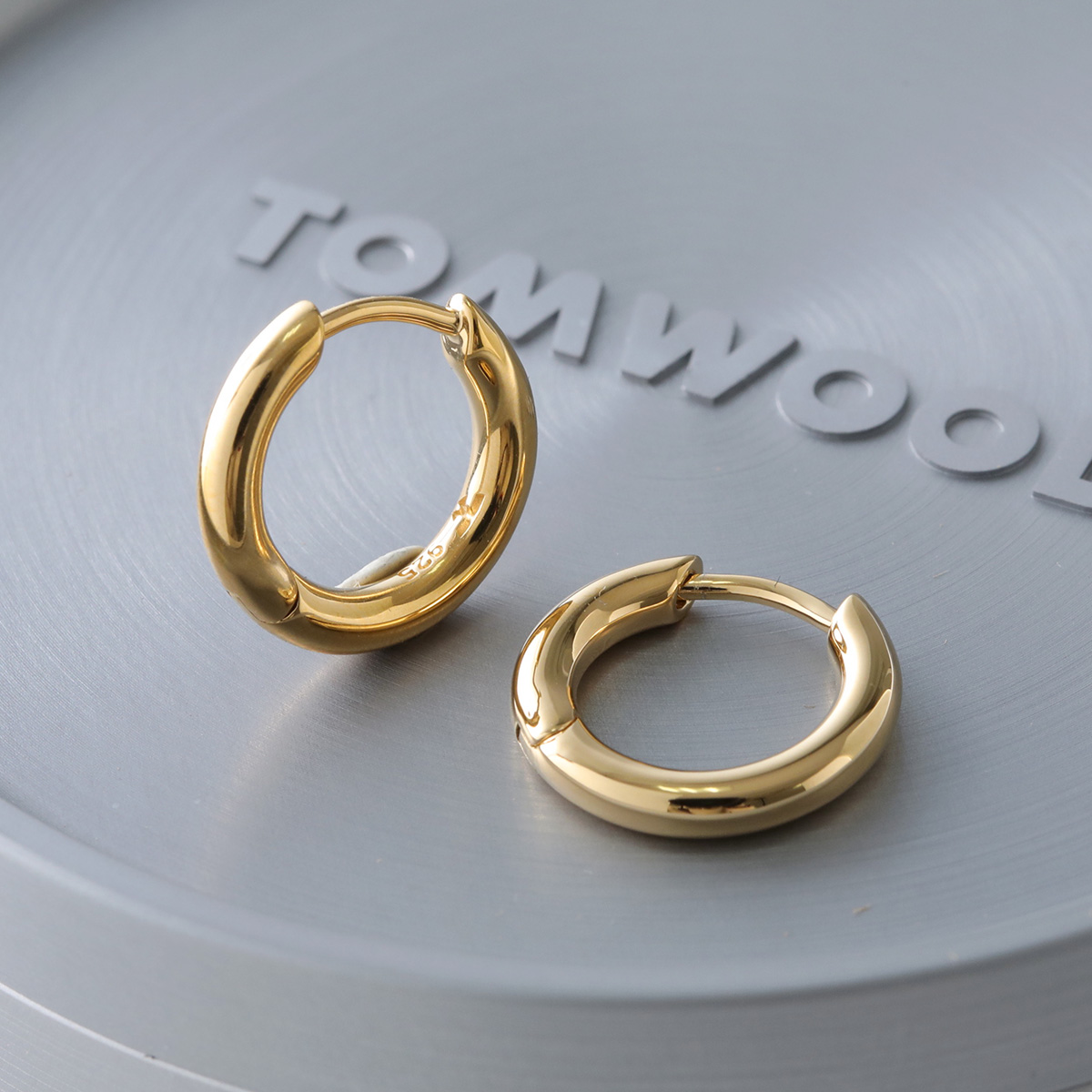 TOM WOOD（トムウッド） ピアス Classic Hoop Small Gold クラシック