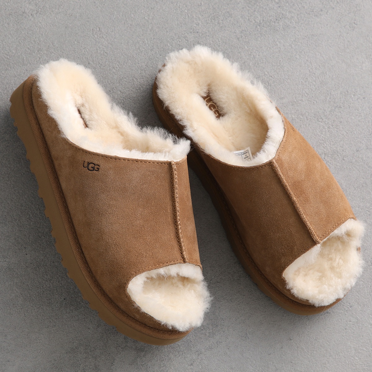 UGG（アグ） サンダル GREENPORT SLIDE グリーンポート スライド