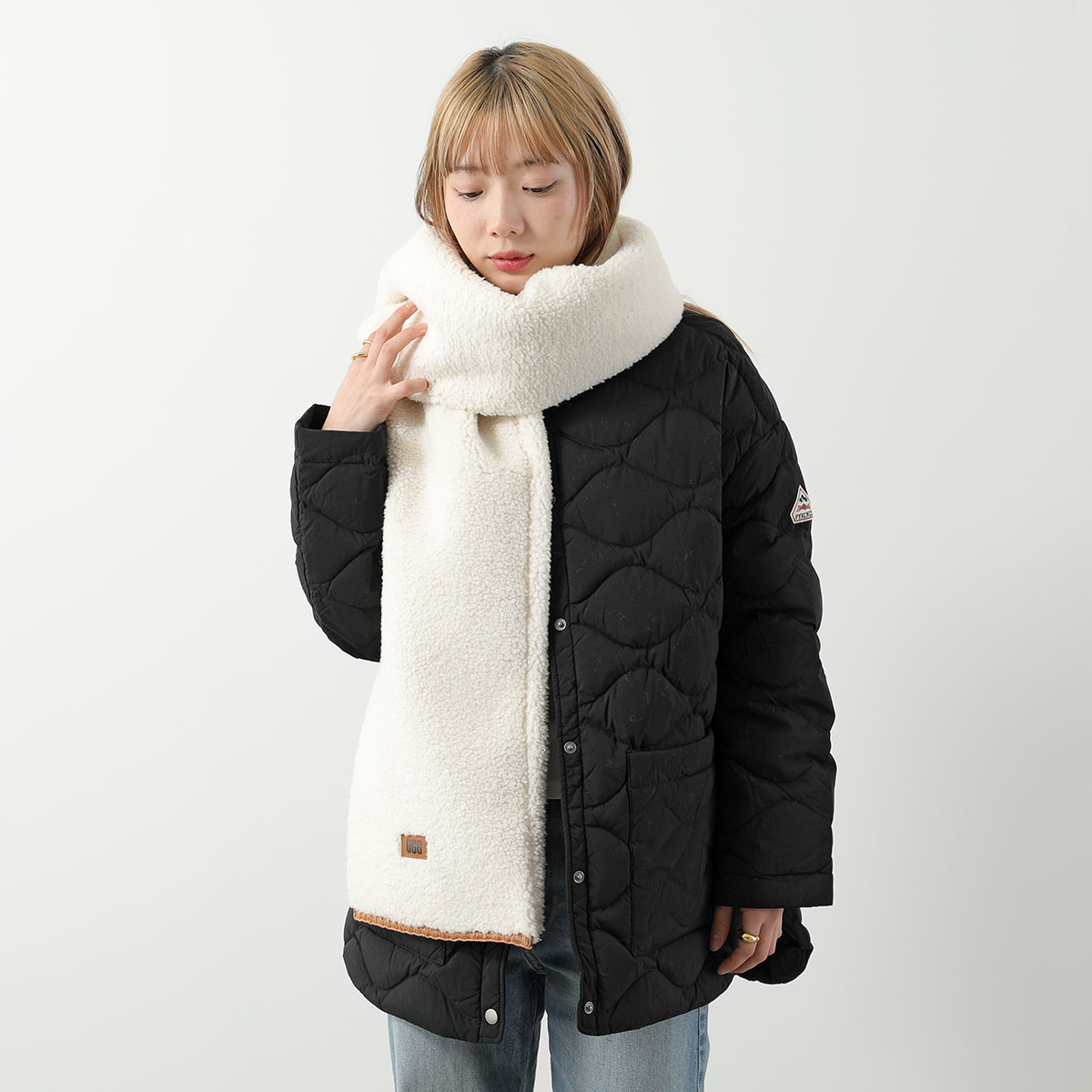 UGG（アグ） マフラー W UGGfluff SCALLOPED SCARF フラッフ
