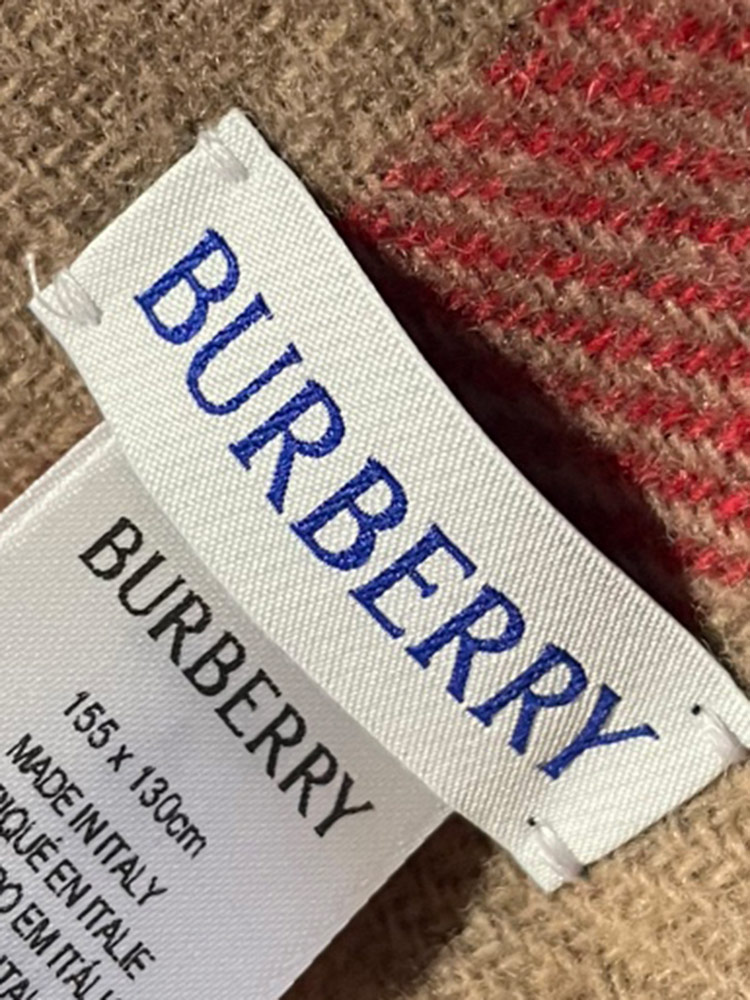 BURBERRY（バーバリー） リバーシブル ウール チェック×総柄 ケープ