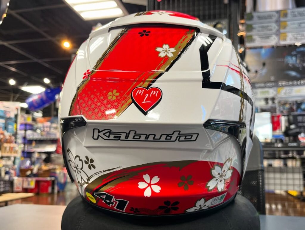 JAPAN仕様のヘルメット アレイシ引退 | しゃぼん玉 -Shabondama-