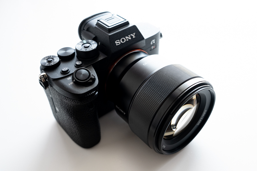 ポートレート撮影におすすめの単焦点レンズ「 SONY FE 85mm F1.8