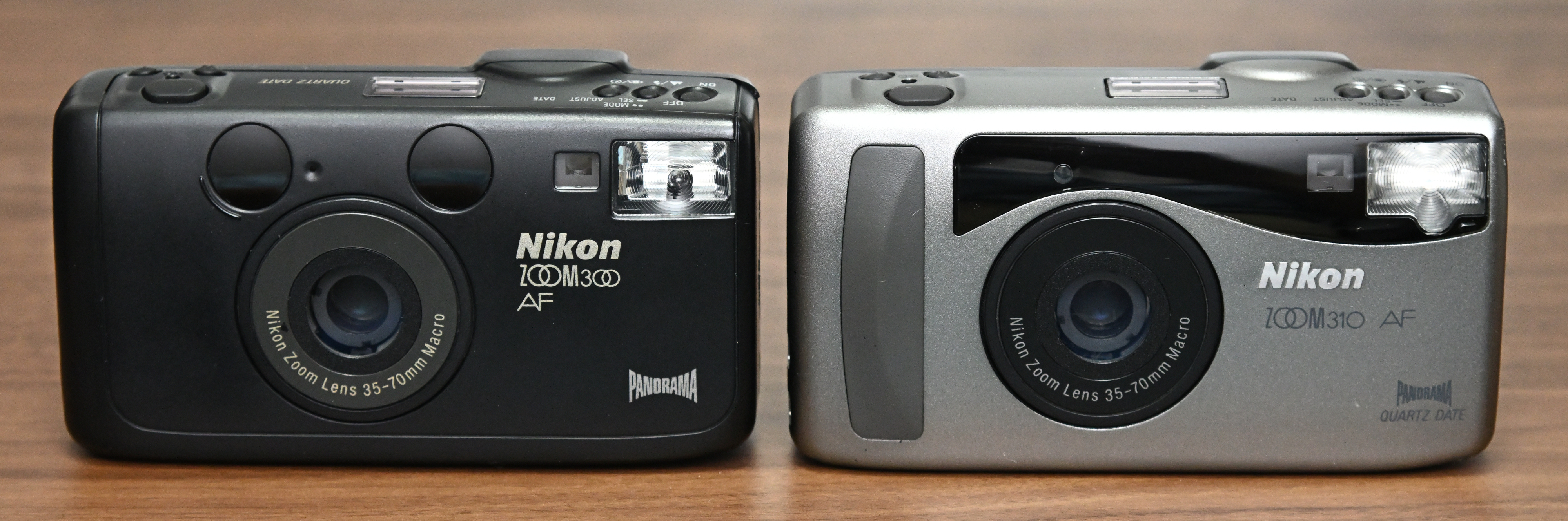 ニコンのコンパクトカメラ