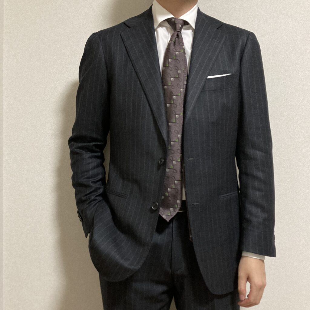 RING JACKET MEISTERのチョークストライプスーツ（ZEGNA ELECTA