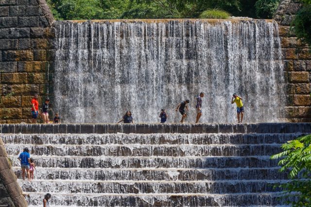 清流で涼もう！大自然に包まれた、滋賀の川遊びスポット - しがトコ