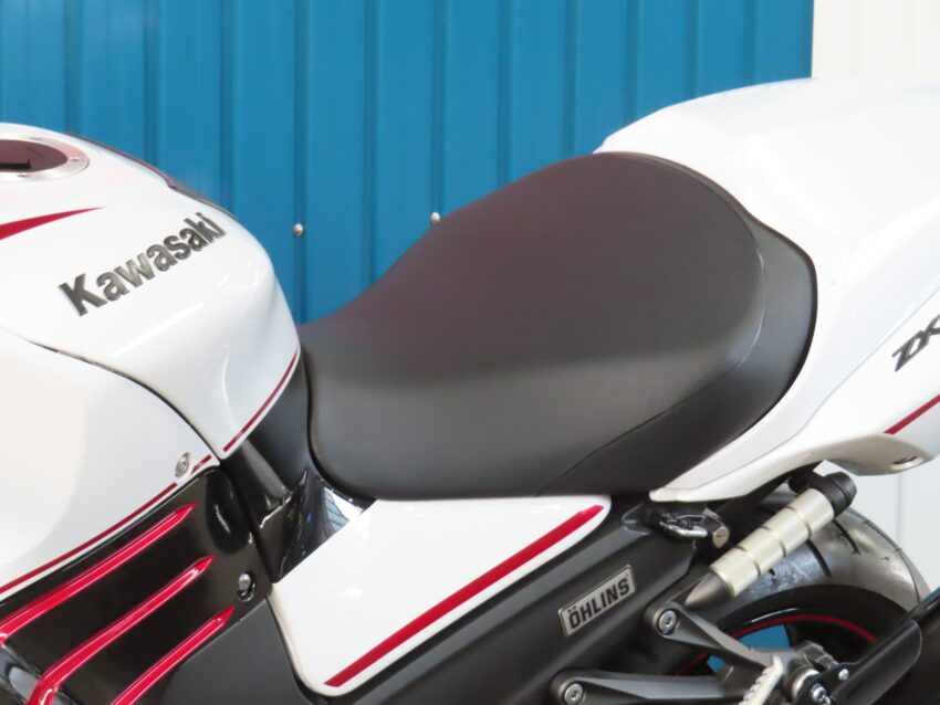 カワサキ/ZX-14R – シイナモータース