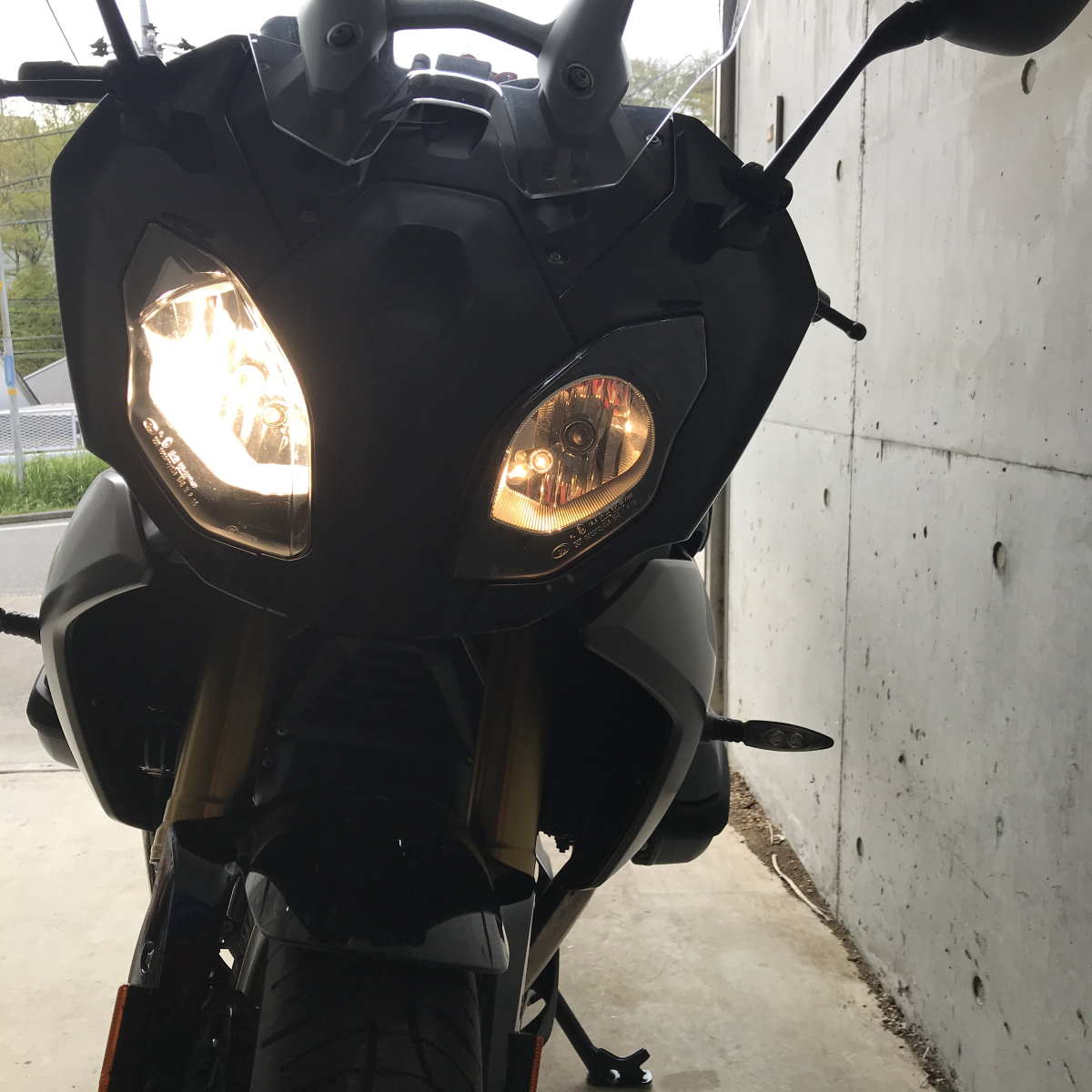 BMW R1200RS LED HEADLIGHT – 「しまりす堂」情報BOX