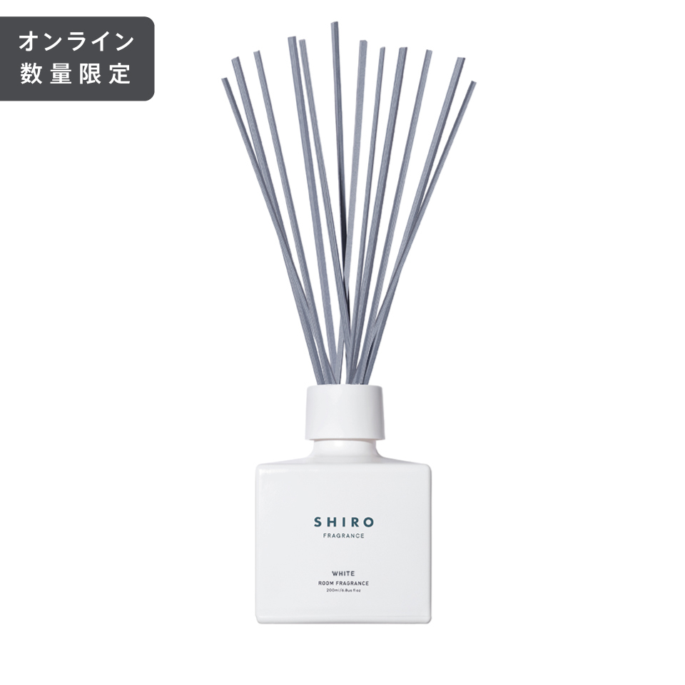 ホワイトリリーやホワイトティーを基調にした涼しげな透明感を纏う