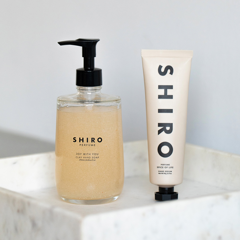 パフュームハンドケアキット（クレイハンドソープ＆ハンド美容液