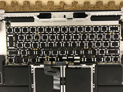 MacBook Pro 2017 A1707 15インチのキーボード交換 修理・買取