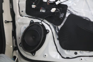クロストレック（GU系）に車種別専用スピーカー「SPC-Package」を取付