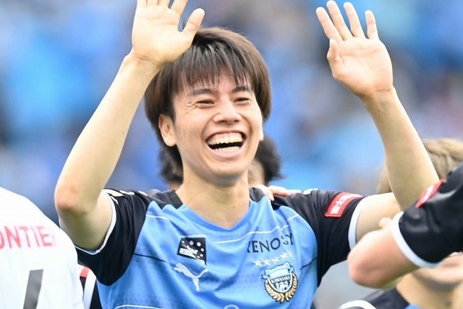 愛を感じて涙出ちゃう」ドイツへ巣立つ田中碧へ、川崎公式が投稿した