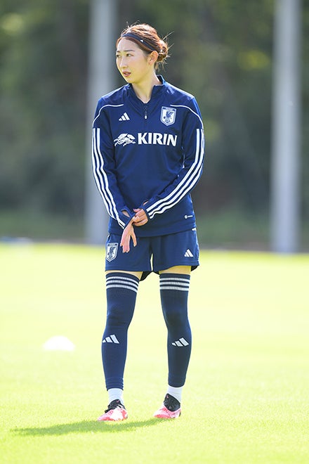 なでしこジャパン 中嶋淑乃 直筆サイン入り写真 ④ サッカー日本代表