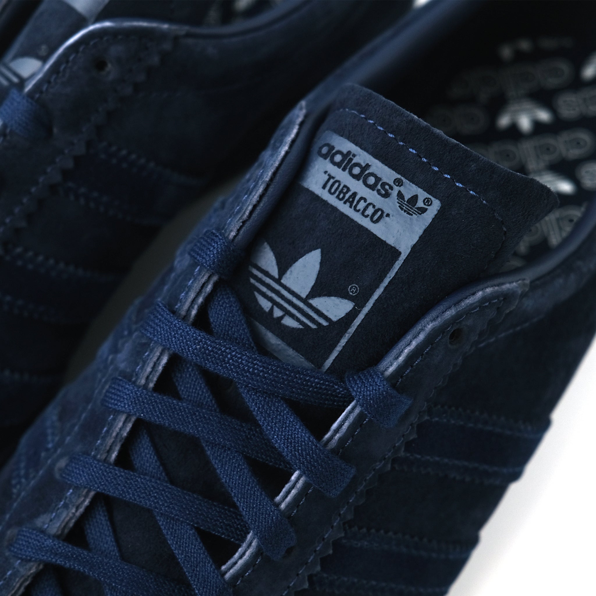adidas Originals タバコ / TOBACCO NIGHT INDIGO – SOCKSTORE™