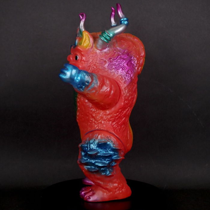 ブルマァクから「カプセル怪獣」がもうひとつ！ 「頼むぞ！ 『ミクラス