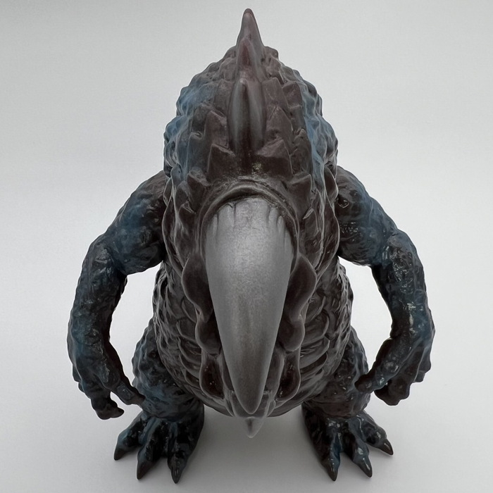 まんだらけから新たな怪獣「轟唸怪獣ゴーラス」出現！ 「京都店開店