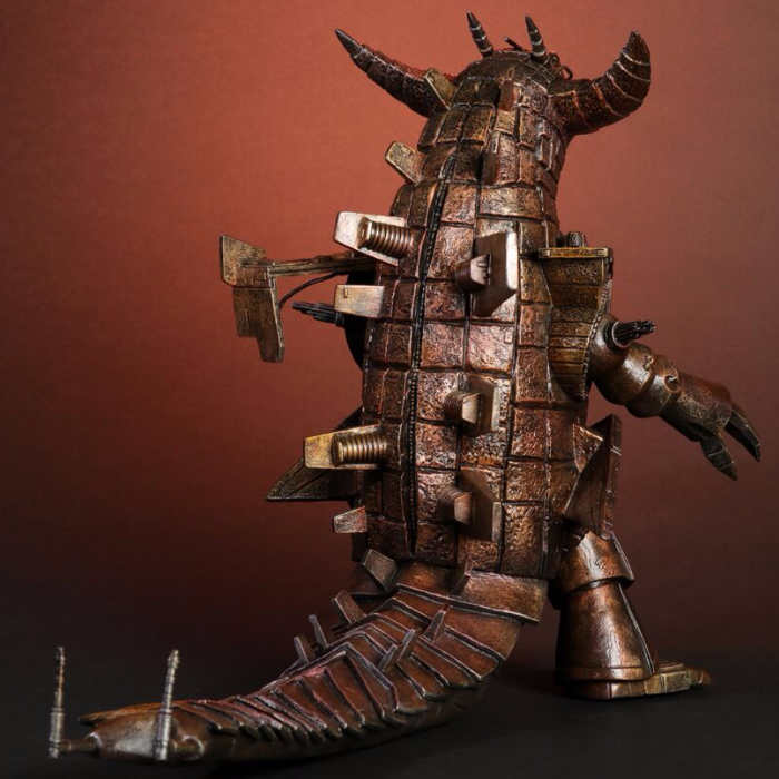 ウルトラ映画」初の新規怪獣「グランドキング」が新たに「激闘カラー