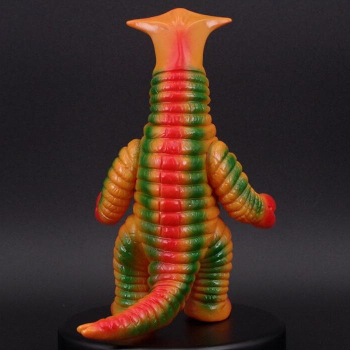 ブルマァクから「岩石怪獣サドラ」が「オレンジ」で出現！ | sofvi.tokyo