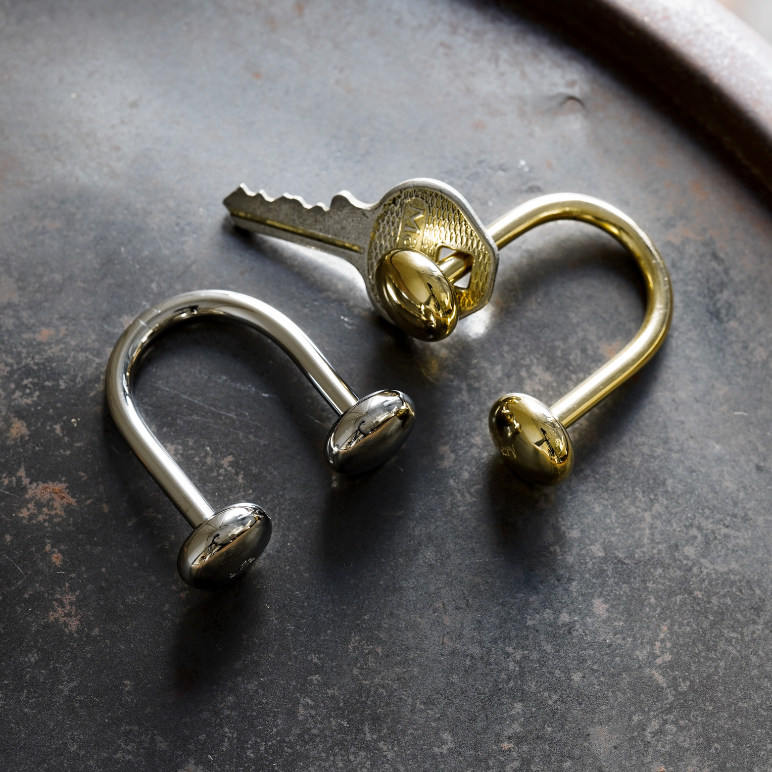 U Keyring - Brass (Carl Auböck) - SOURCE objects（ソウス