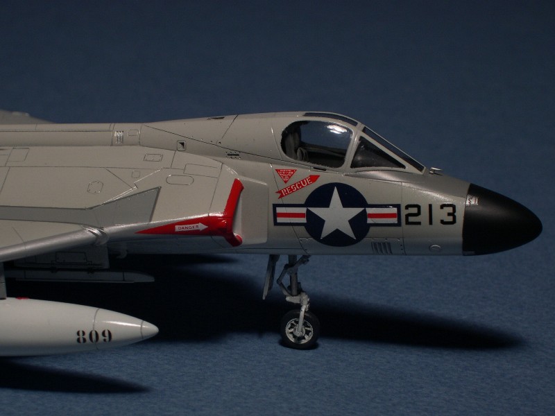 スカイレイ Douglas F-4D Skyray