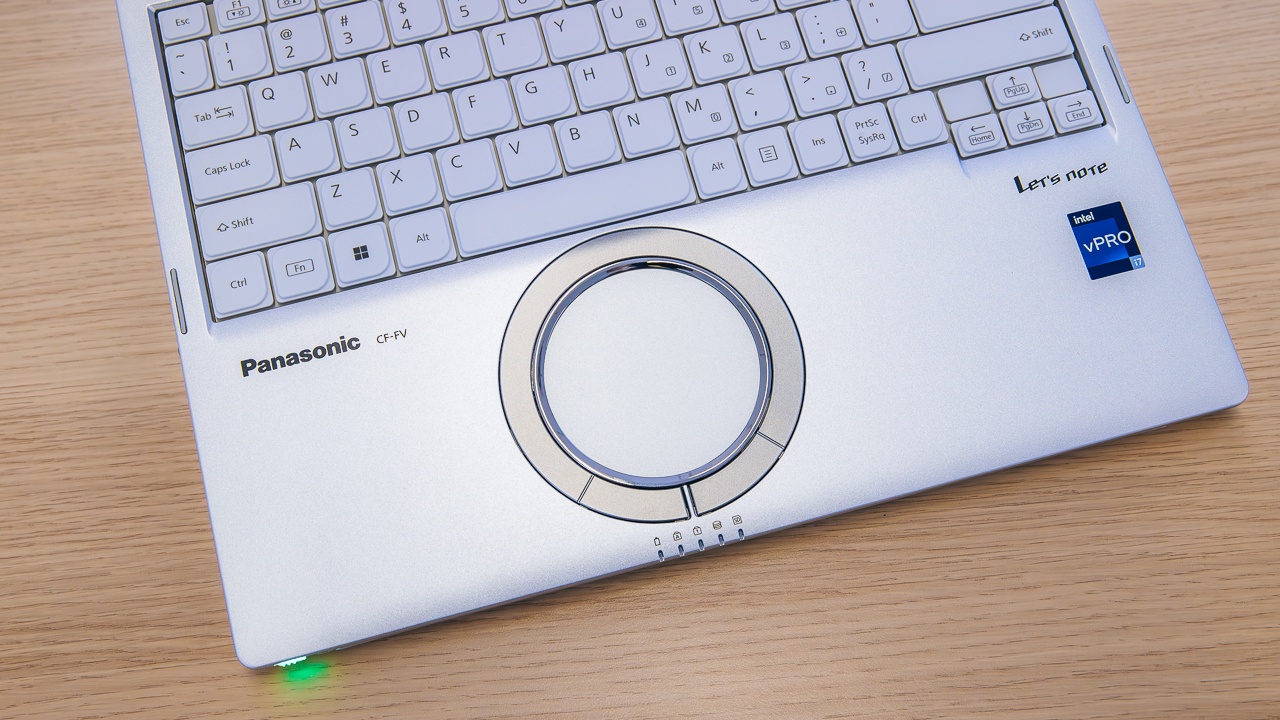Panasonic Let's Note FV4 - Review 2024 - PCMag Middle East