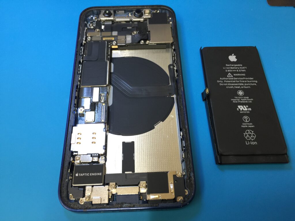 iPhone 12 mini 】バイクに取り付けて使っていたらメインカメラの