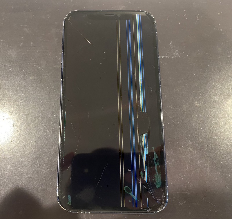 iPhone12】画面表示がおかしい！？実は… – iPhone修理大宮ならス