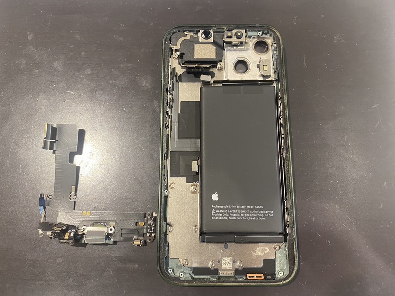 iPhone13】充電が出来なくなっちゃった！？ドックコネクターを交換