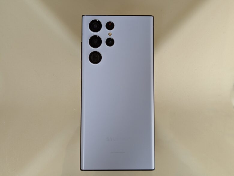 Galaxy S22 Ultraの限定カラー！スカイブルーの購入レビュー。