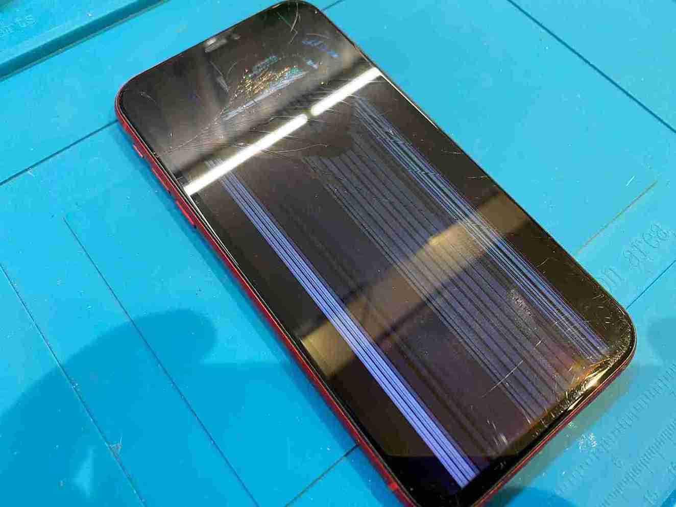 iPhone11 画面割れ修理 | お近くのiPhone修理センター・モバイル端末