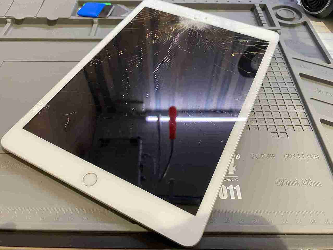 iPadの画面が割れたけど使える！……そのiPad、そのまま使わないで