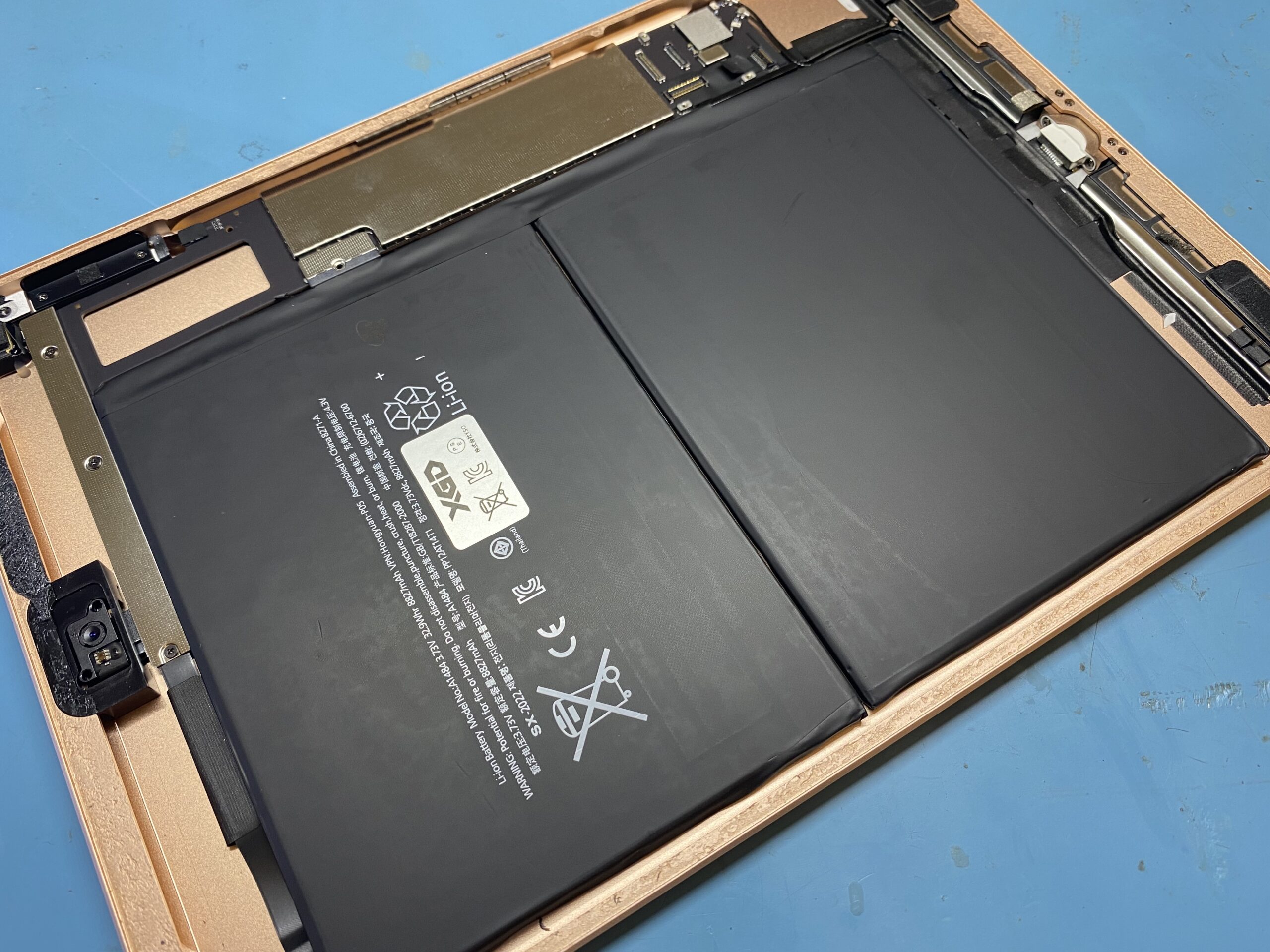 iPad第6世代 バッテリー交換⚡️ | お近くのiPhone修理センター