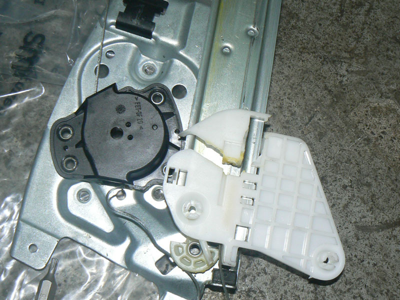 スマート450パワーウインドレギュレーター交換 – smartYokohama