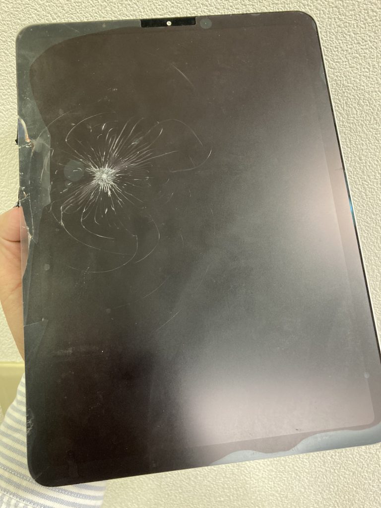 iPad Air 4】割れてしまった画面の修理実績（新宿店） - Android