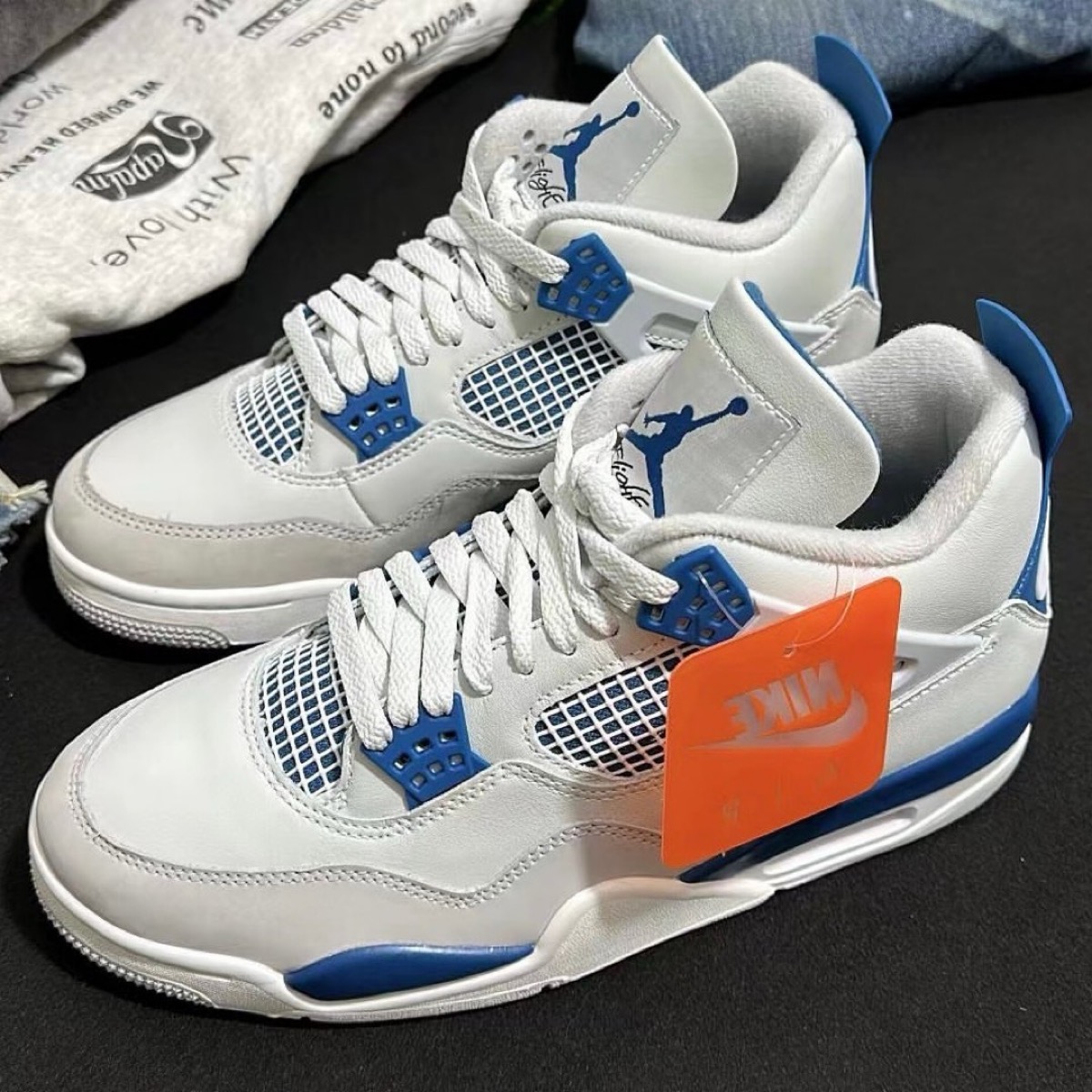 5月4日発売【Air Jordan 4 “Military Blue”】名作のオリジナルカラーが
