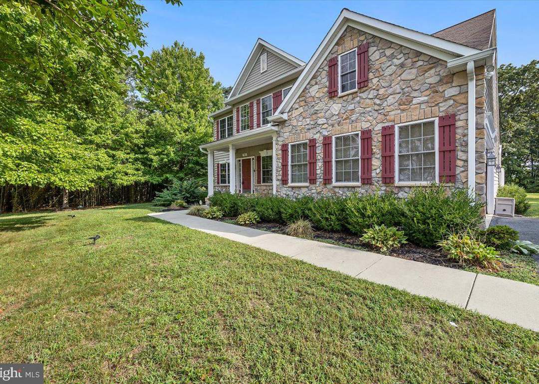 7983 Long Hill Rd, Pasadena, MD 21122 | Redfin