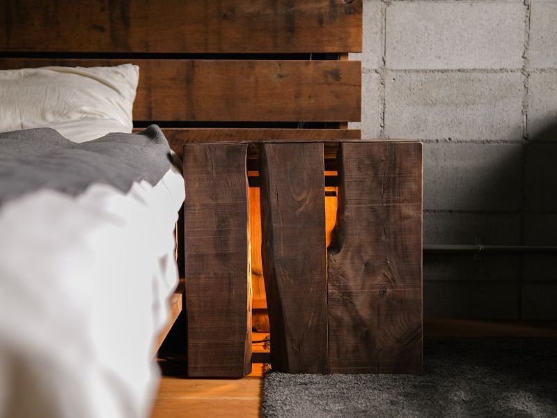 送料無料≪サイドテーブル≫【無垢ウォールナット/キューブサイド