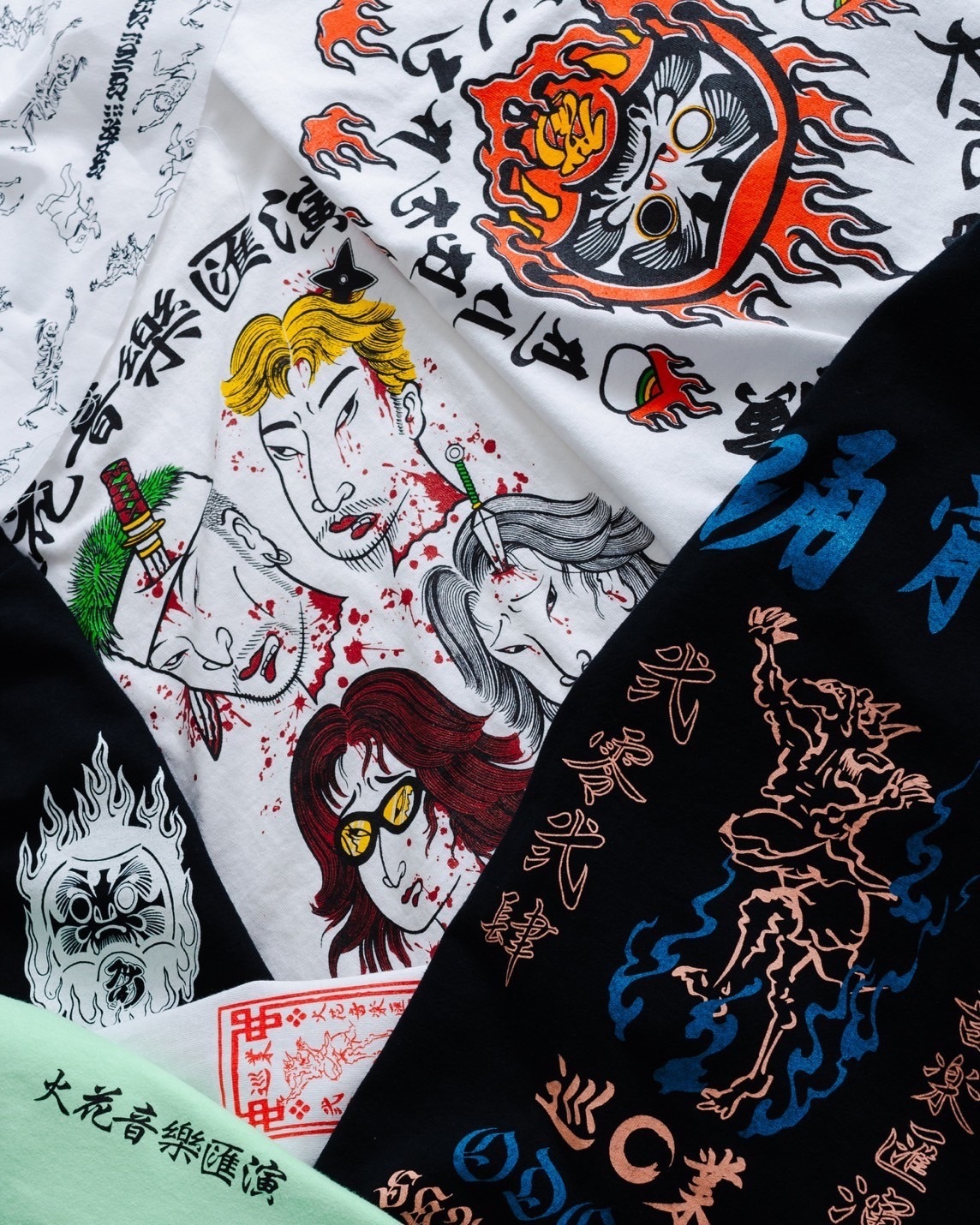 達磨 TEE(BLACK) | SPARK!!SOUND!!SHOW!! | SPARK!!SOUND!!SHOW