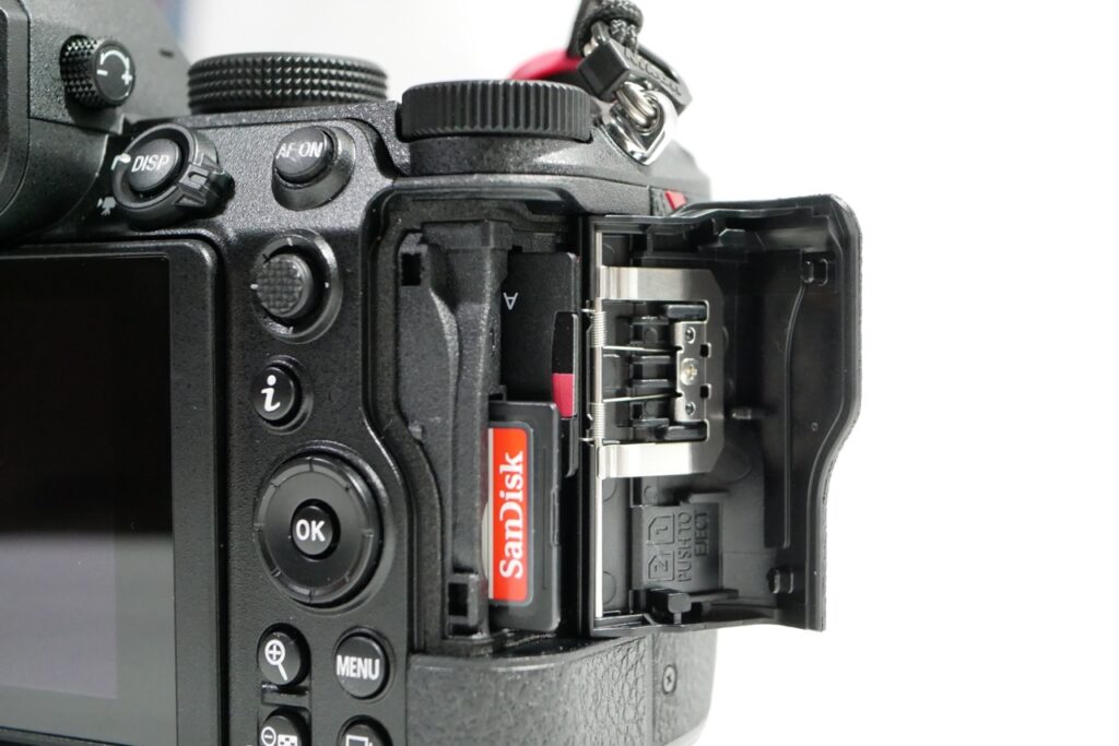 NikonZ5 フルサイズミラーレス一眼カメラ | スピカのカメラ日誌