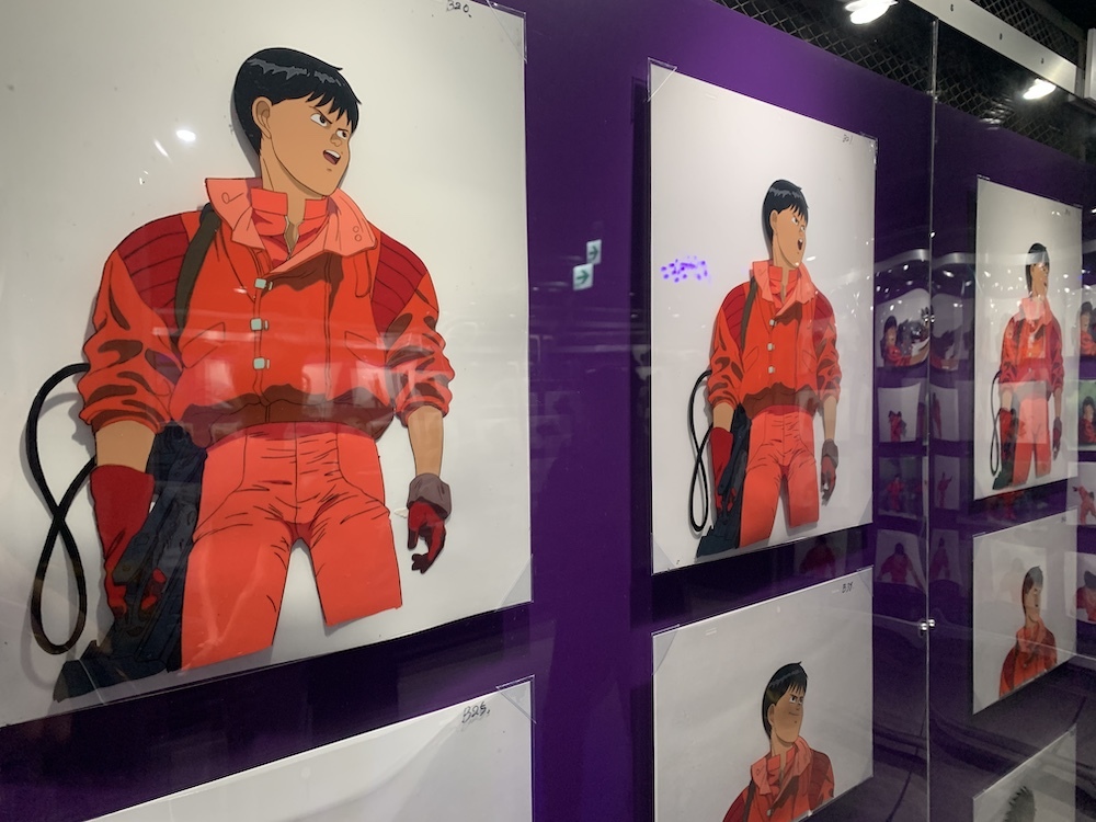 大友克洋全集『AKIRA セル画展』レポート 監督自ら企画構成する、劇場