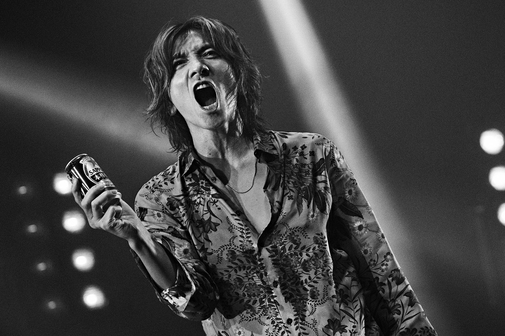 THE YELLOW MONKEY吉井和哉 TVCMに初出演 | SPICE - エンタメ特化型