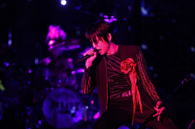 BUCK-TICK 2万人を動員したデビュー30周年スペシャル野外ライブ、熱狂